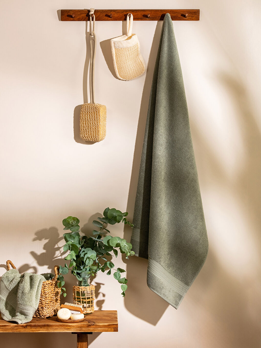 Plain Cotton Bath Towel 70x140 Cm-1