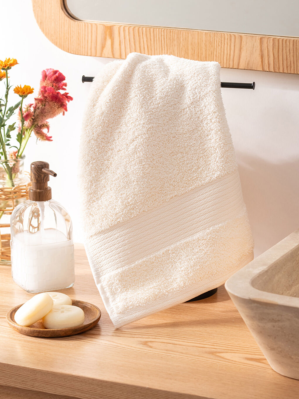 فوطه وجه سادة 50x80 سم-1