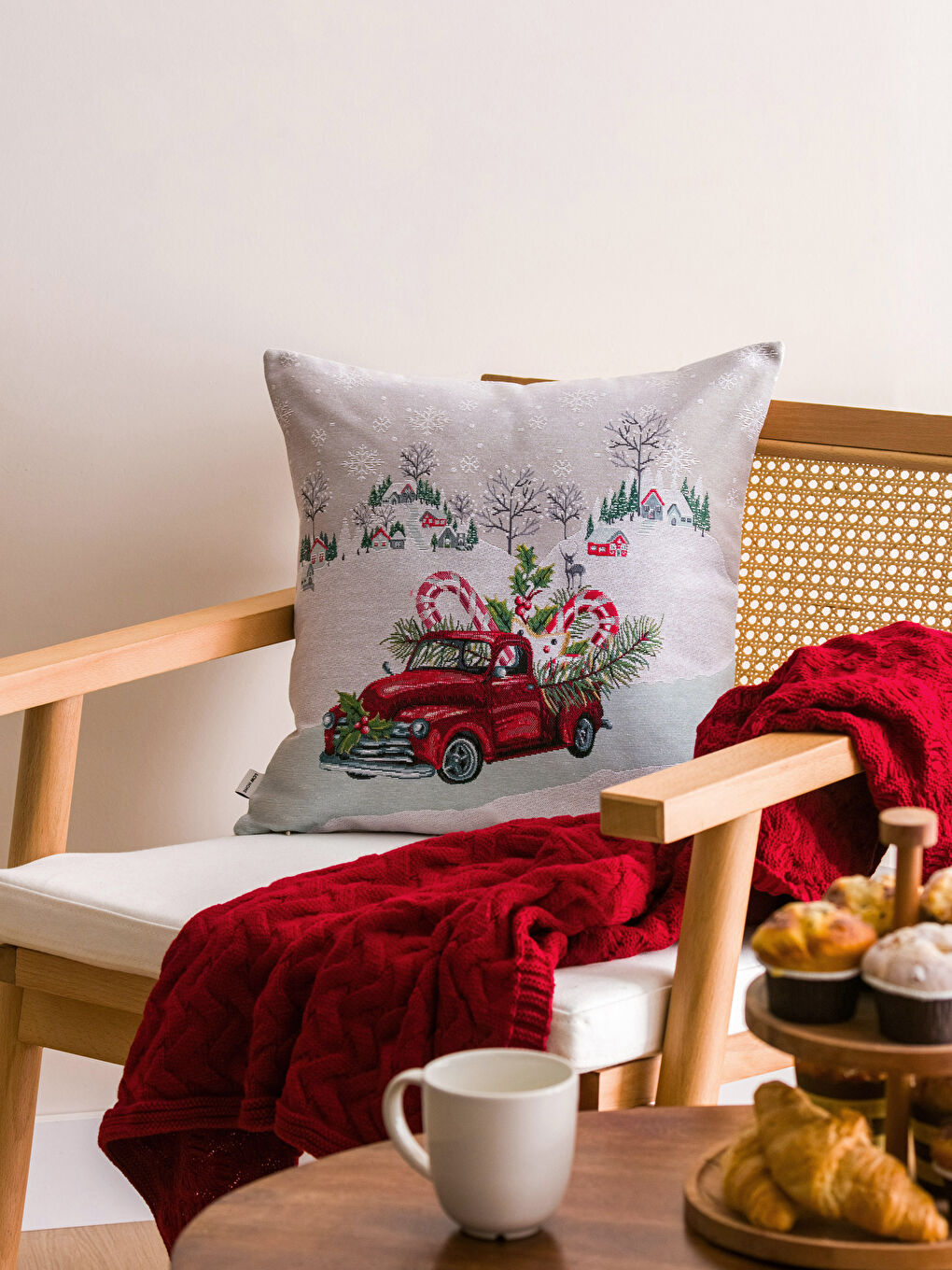 LCW HOME Christmas Themed Tapestry Pillow Cover 45x45 Cm -W2FC53Z8-F9C