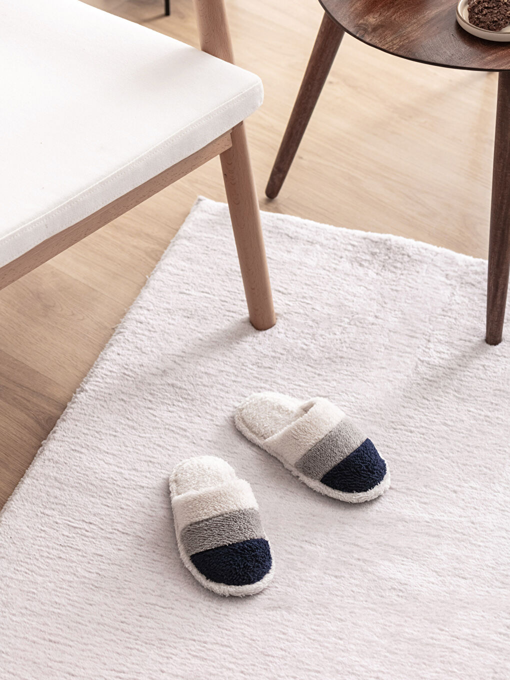 LCW HOME Closed Front Plush Women's House Slippers -W2FK09Z8-F9C