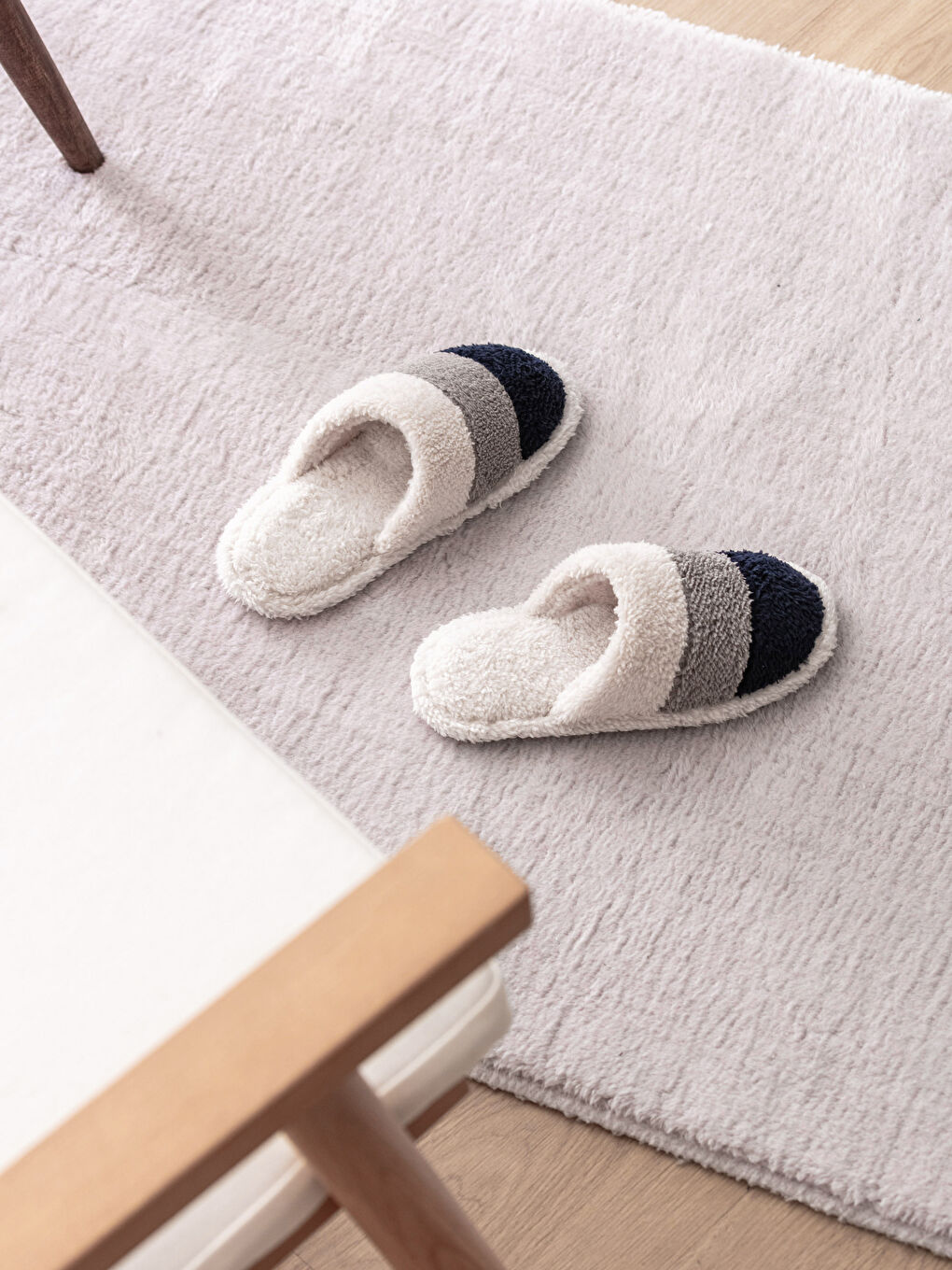 LCW HOME Closed Front Plush Women's House Slippers -W2FK09Z8-F9C