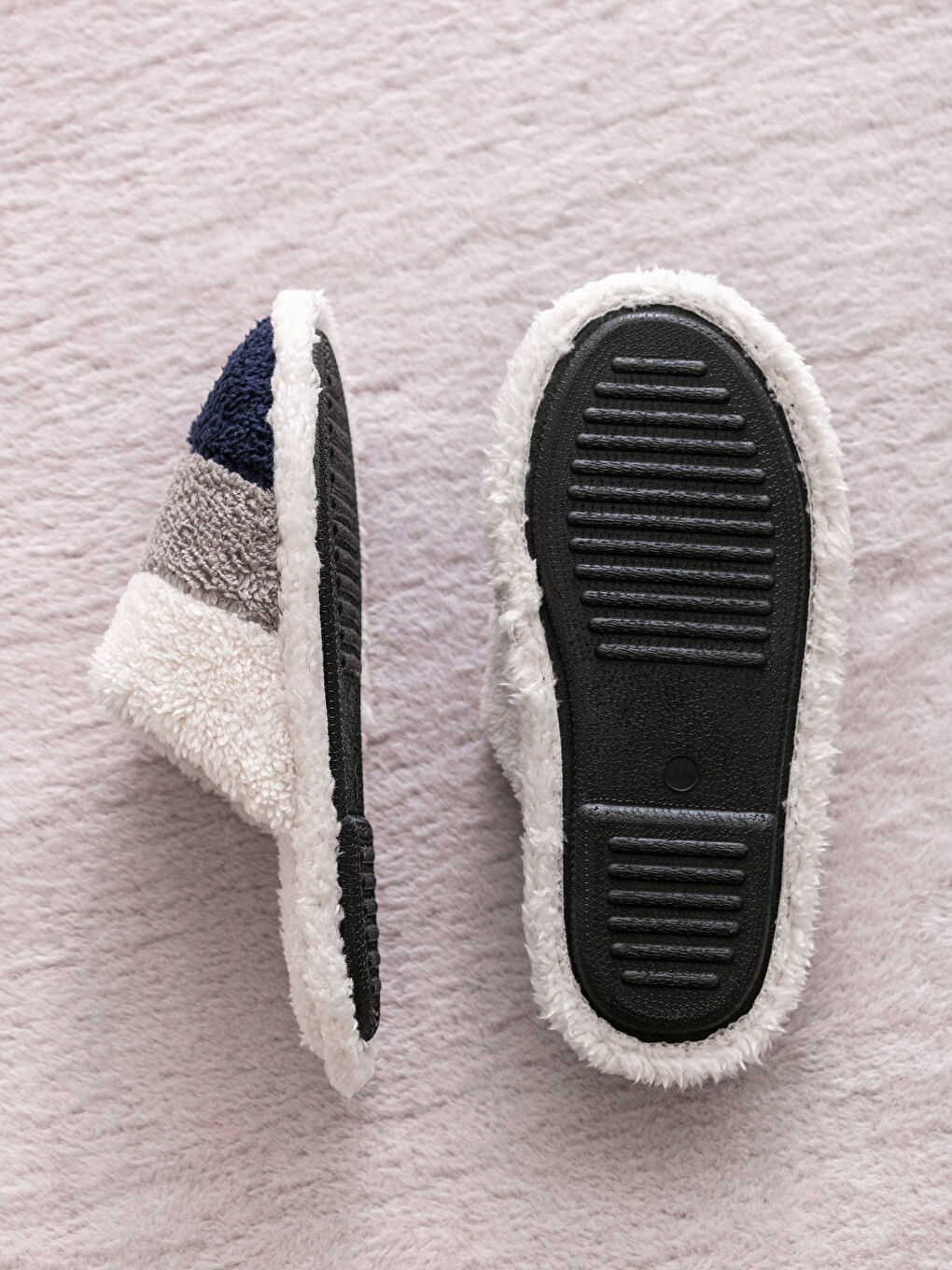 LCW HOME Closed Front Plush Women's House Slippers -W2FK09Z8-F9C