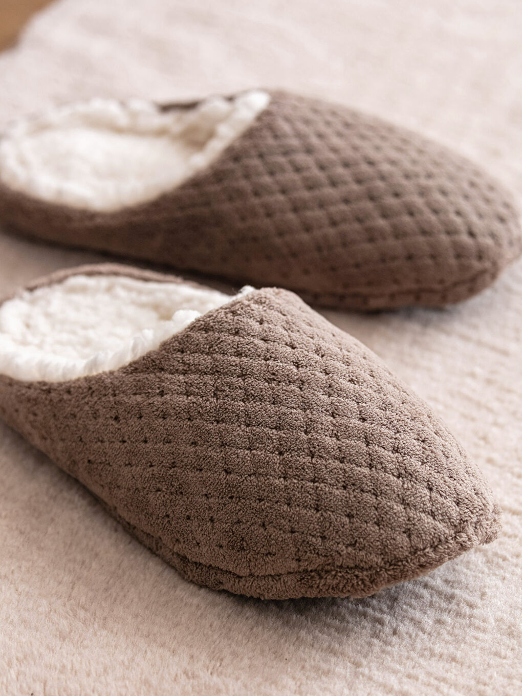 Kahverengi Kadın Ev Terliği-2