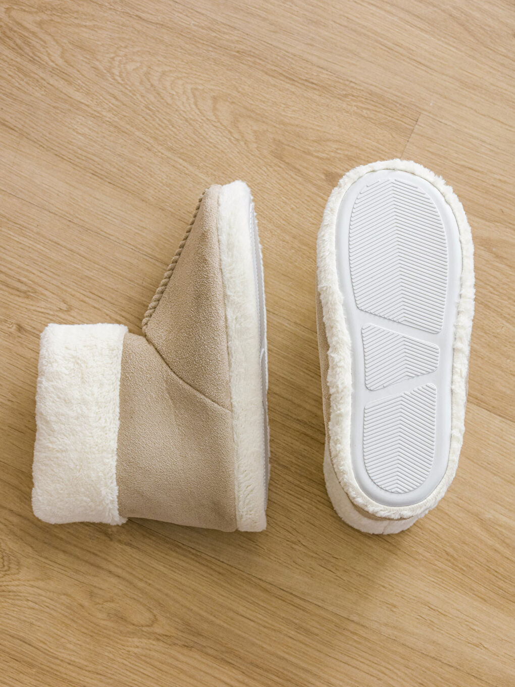 Bej Kadın Ev Botu-3