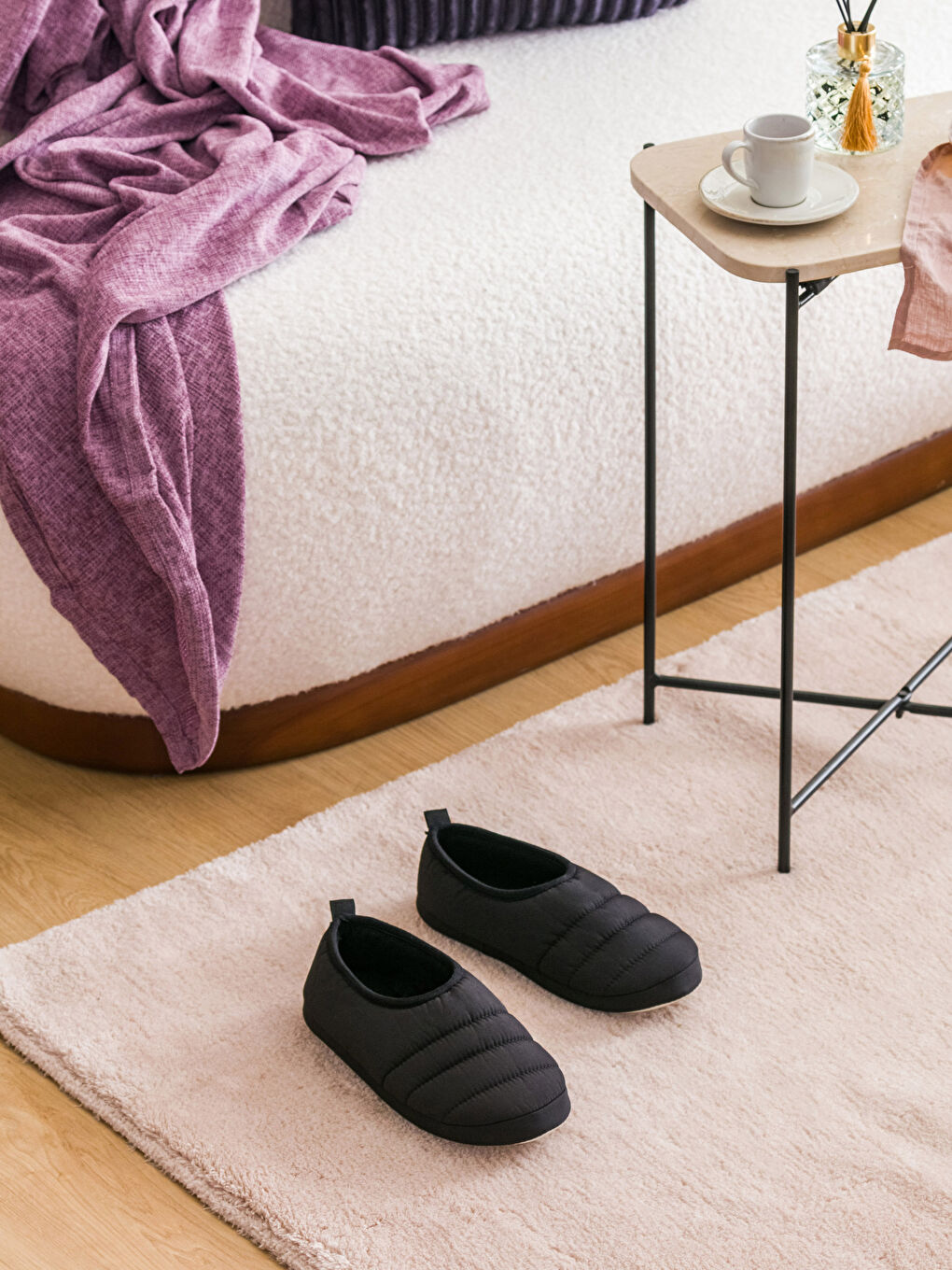 Siyah Kadın Ev Ayakkabısı