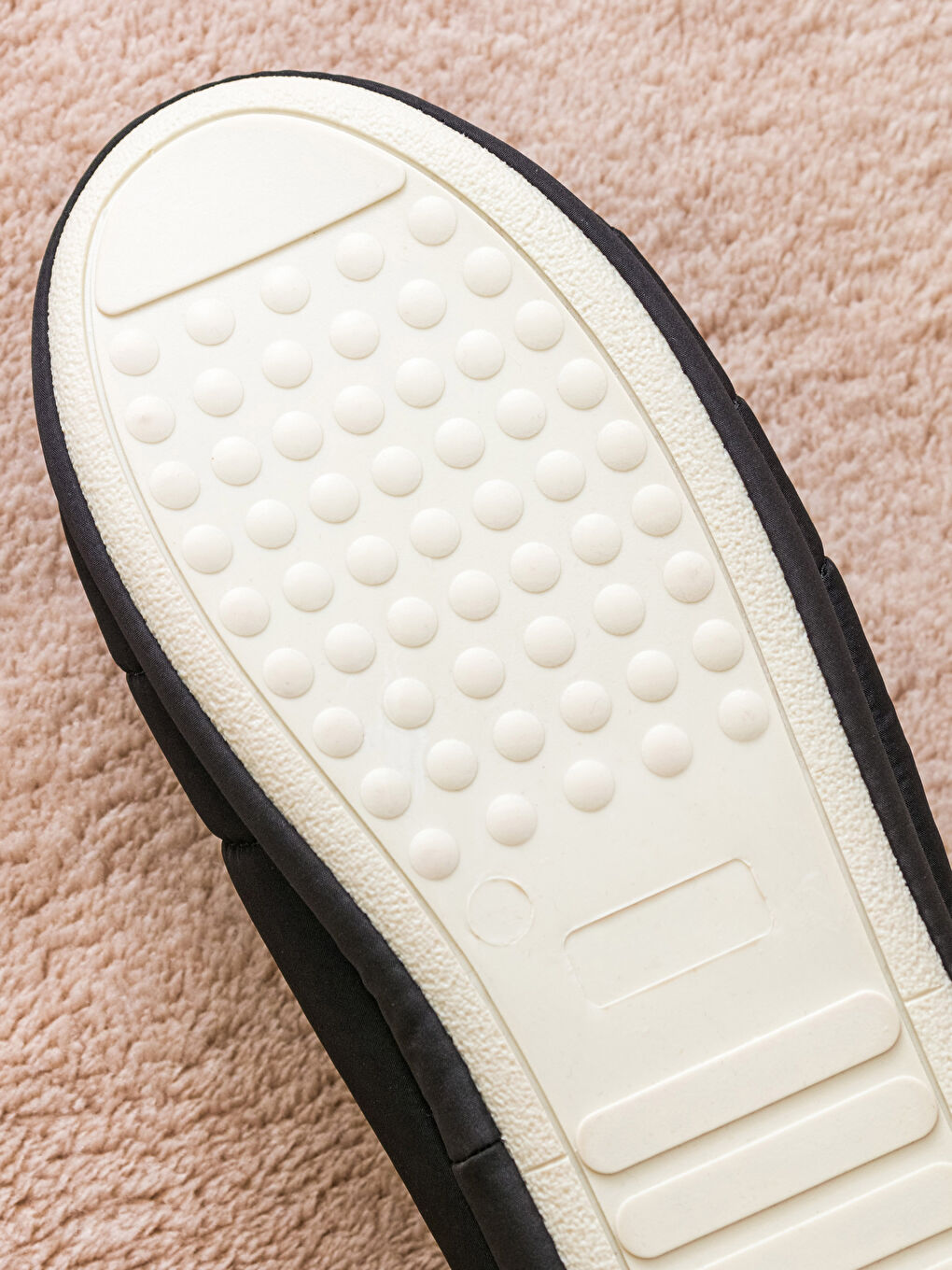 Siyah Kadın Ev Ayakkabısı-4