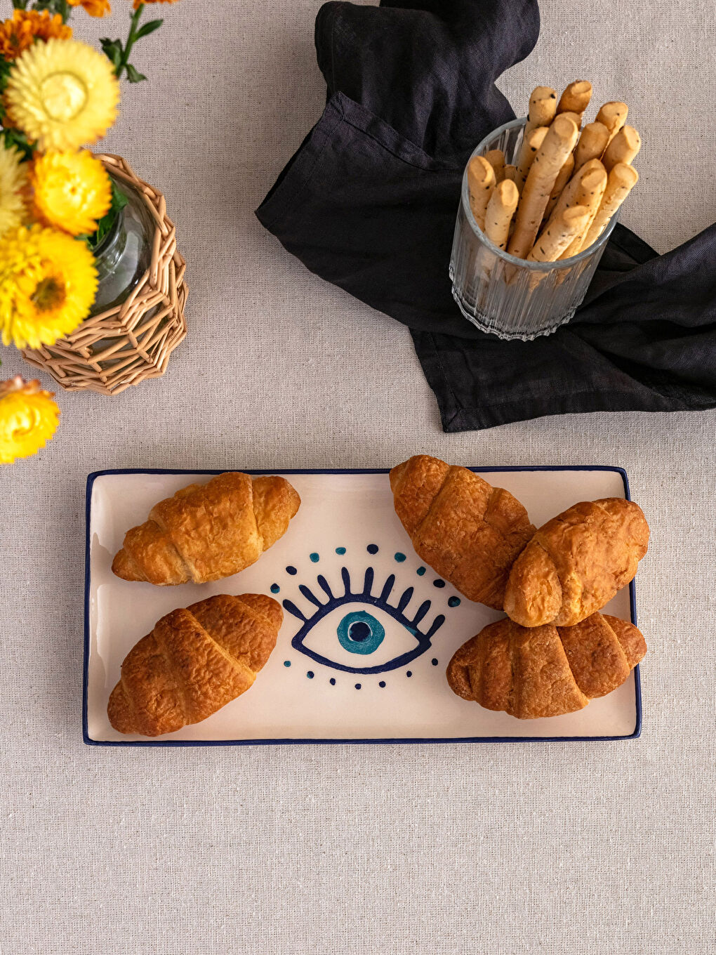 Керамический сервировочный поднос с принтом глаза 29x15 см