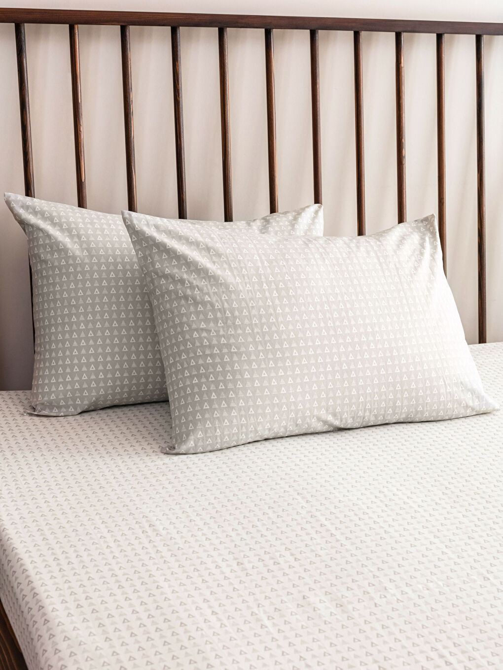 LCW HOME مجموعة غطاء لحاف مزدوج بنقشة هندسية -W2G514Z8-SM0