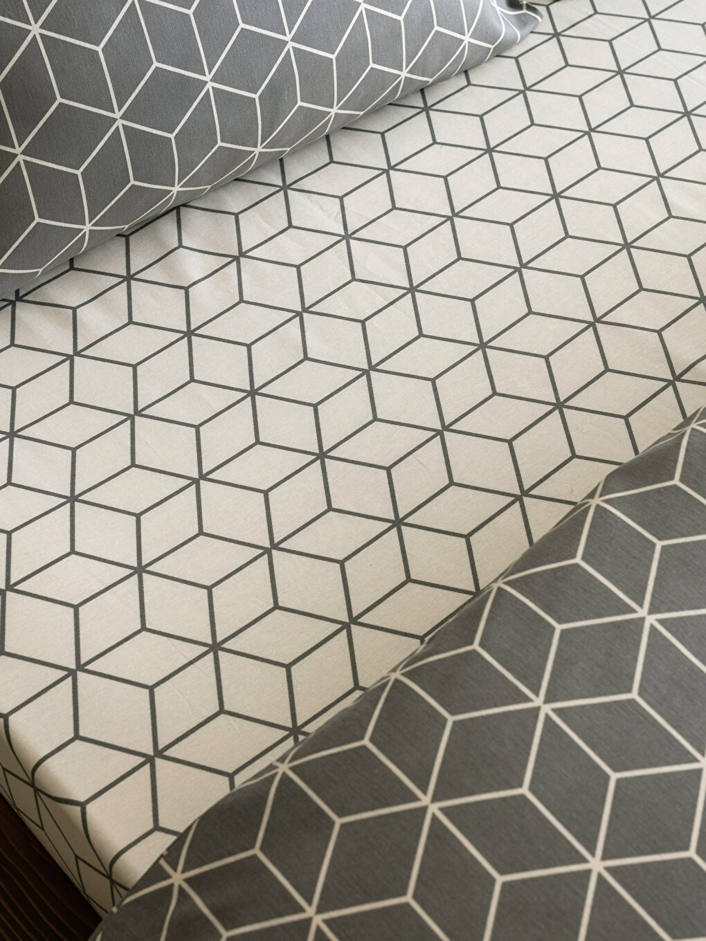 مجموعة غطاء لحاف مزدوج بنقشة هندسية-4