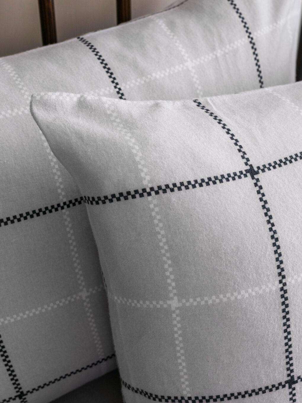 Karışık Desenli Pamuklu Çift Kişilik Nevresim Takımı-3