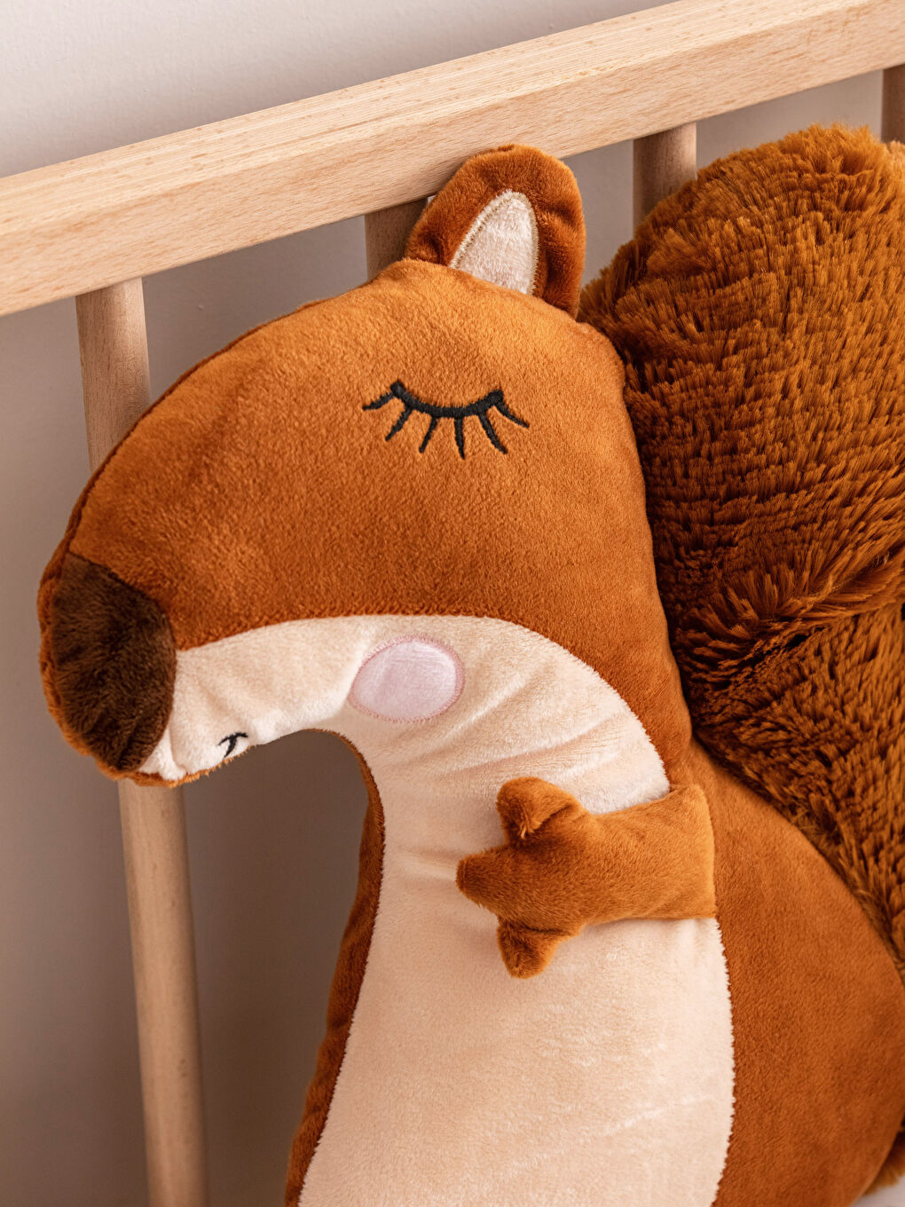 Толтырылған тиін сәбиге арналған жастықша 38 см-3