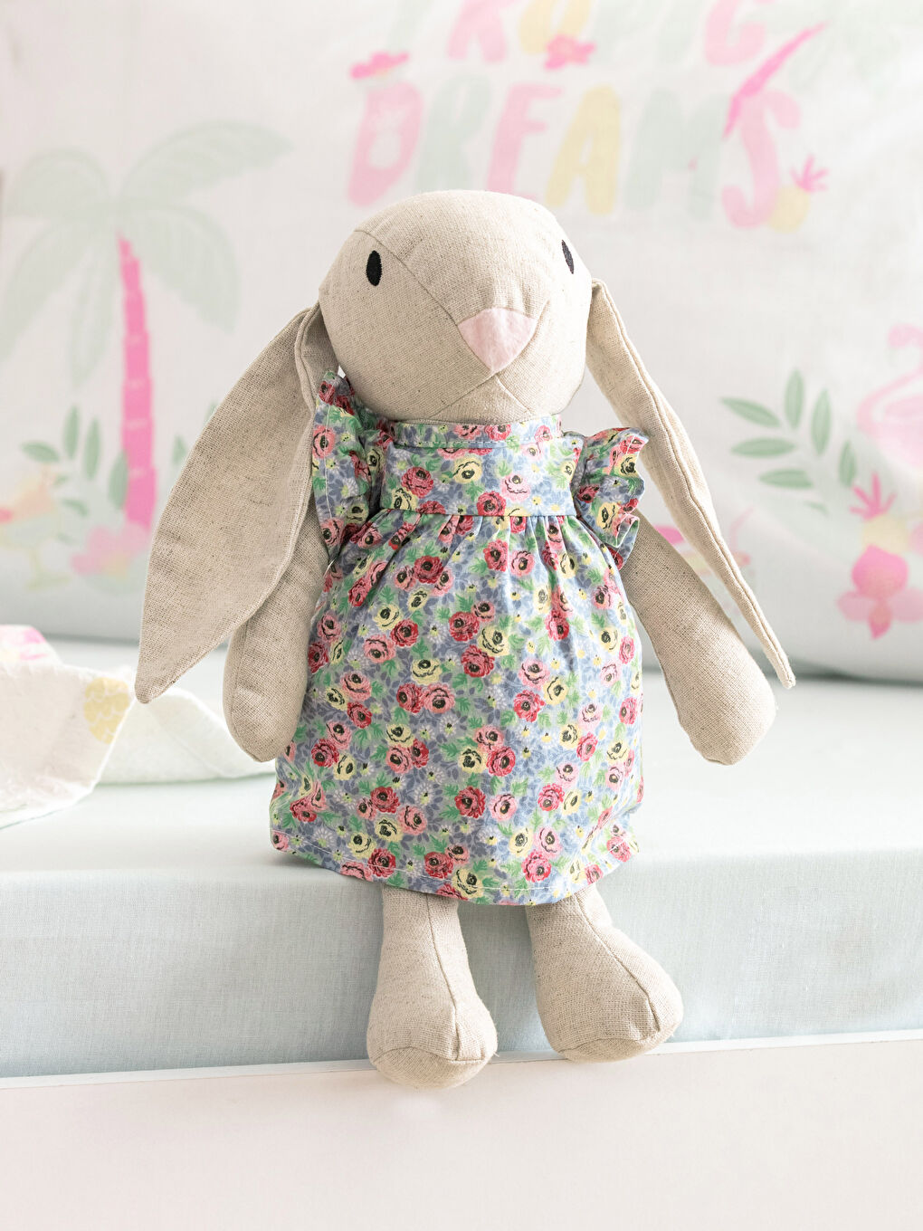 Karışık İçi Dolgulu Elbiseli Tavşan Figürlü Bebek Kırlent 35 cm