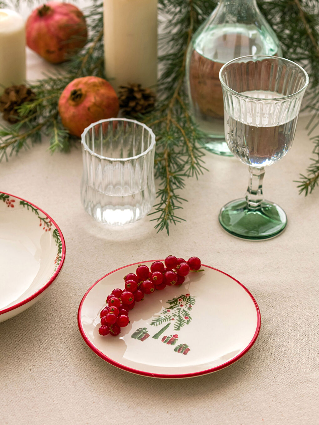 Weihnachtlicher Kuchenteller aus Keramik 16 Cm