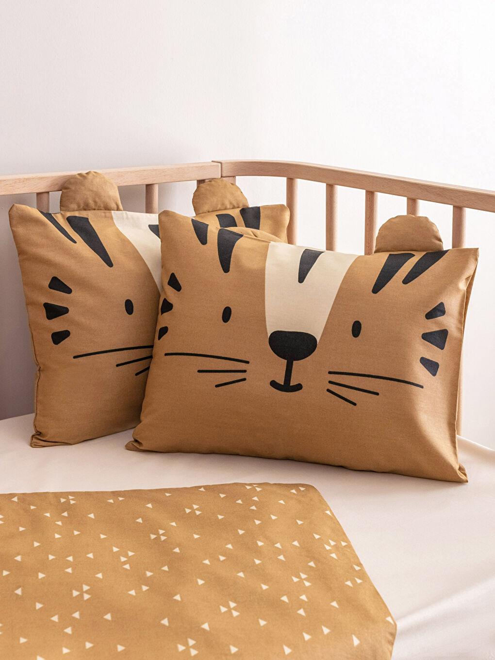 غطاء وسادة الطفل مطبوع - مجموعتين 35x45 سم