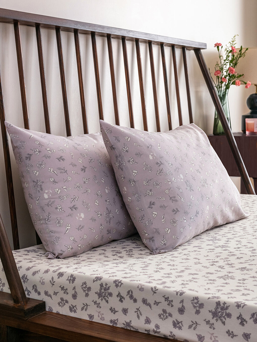 Karışık Çiçek Desenli Çift Kişilik Nevresim Takımı-2