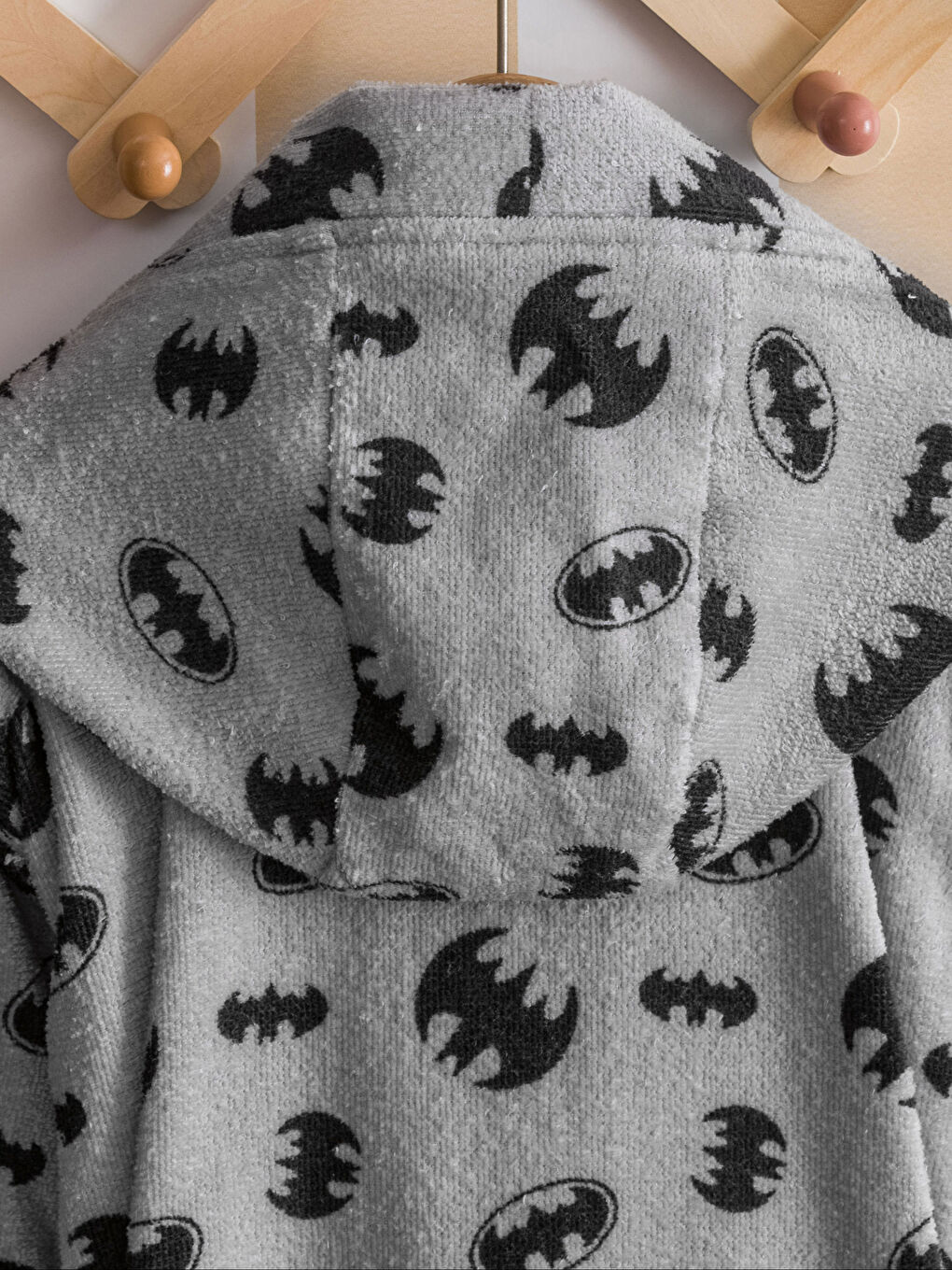 LCW HOME Gri Batman Baskılı Erkek Çocuk Bornoz - 3