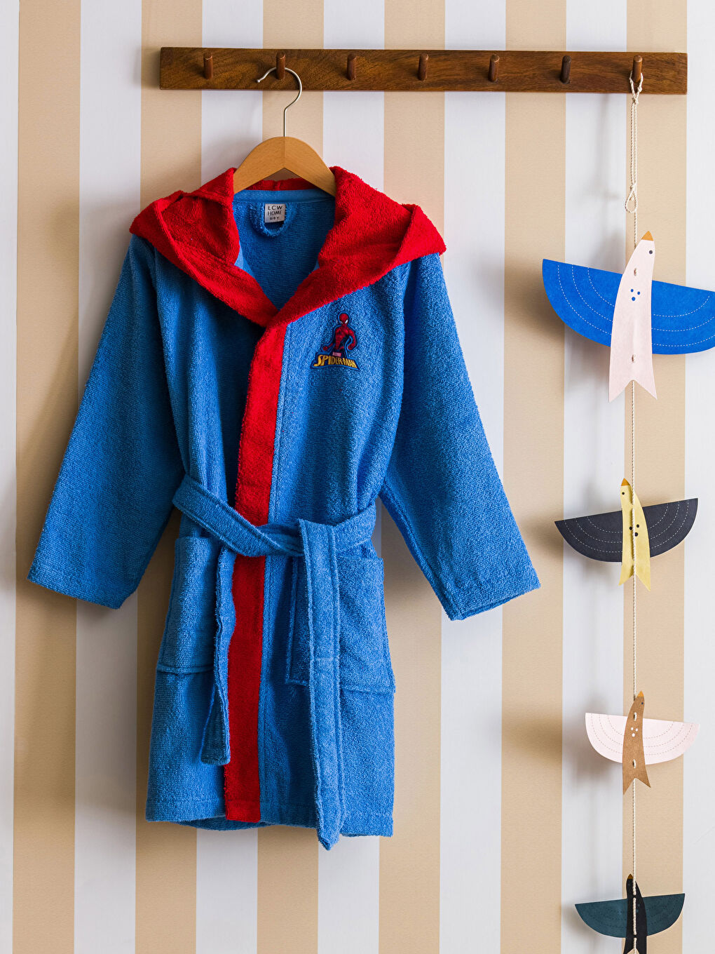 LCW HOME Spider-Man Licensed Hooded Boy's Bathrobe -W2GH74Z4-GW0