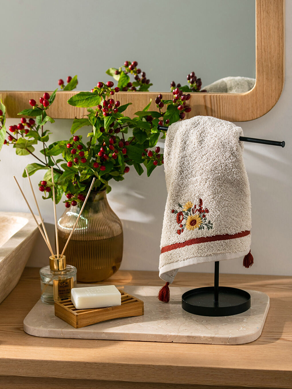 Bej Nakışlı Pamuklu El Havlusu 30x50 cm