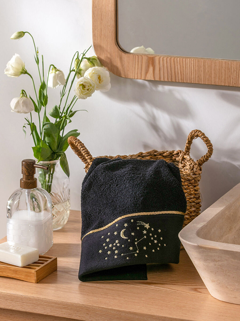 فوطة يد مطرزة 50x80 سم