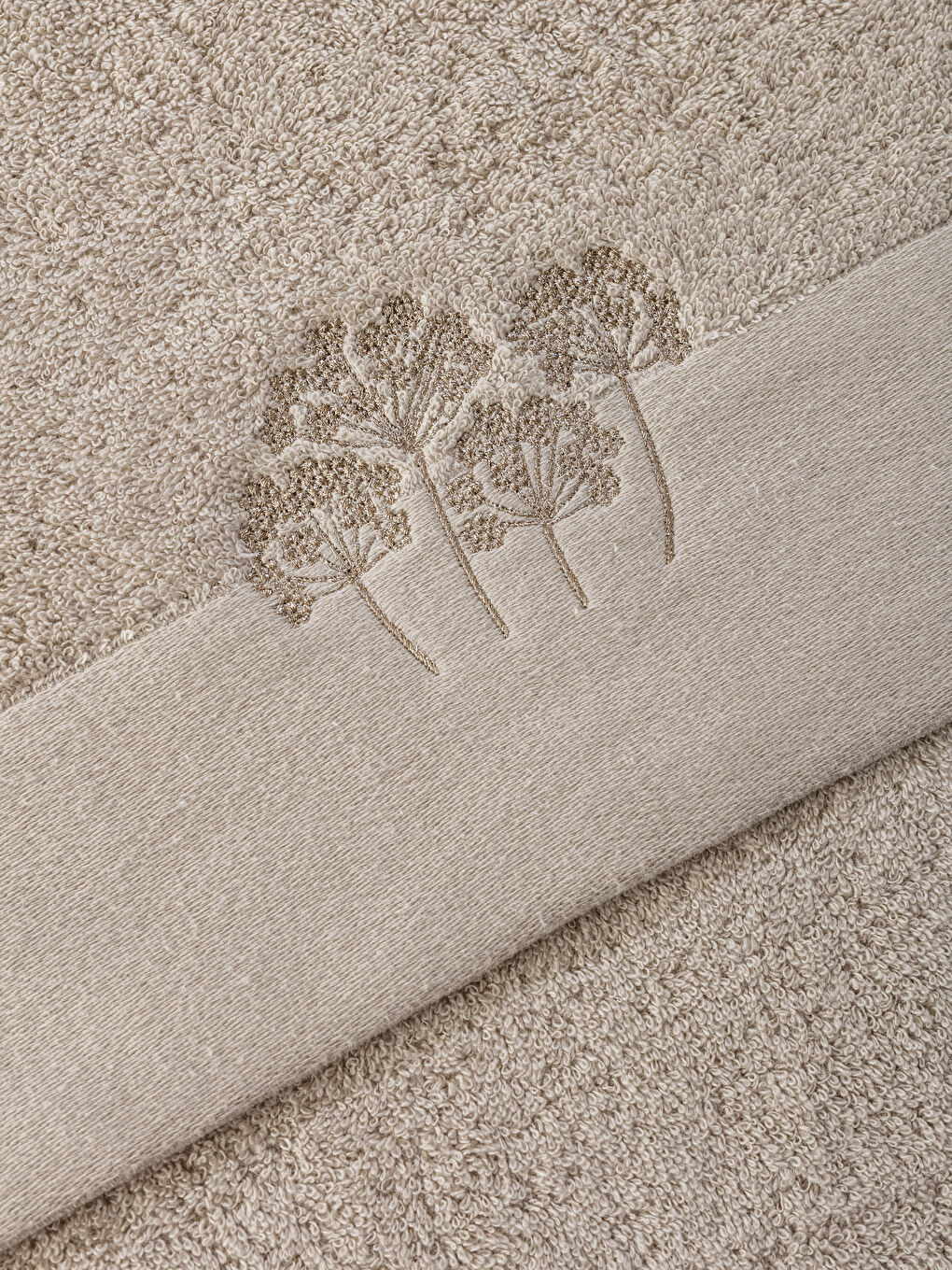 Кестеленген мақта бетке арналған сүлгі 50x80 см-3