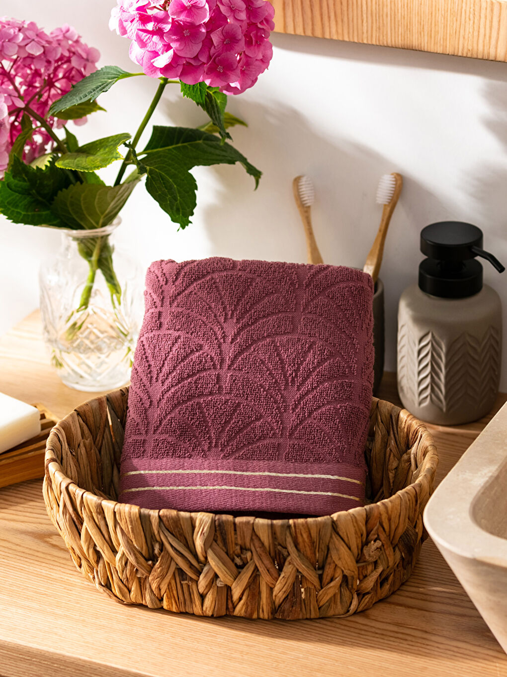 Bordo Desenli Pamuklu Yüz Havlusu 50x80 cm-1