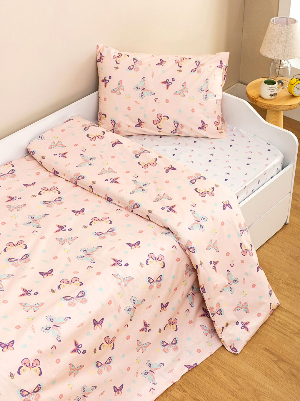 طقم أغطية لحاف للأطفال بنقشة الفراشات