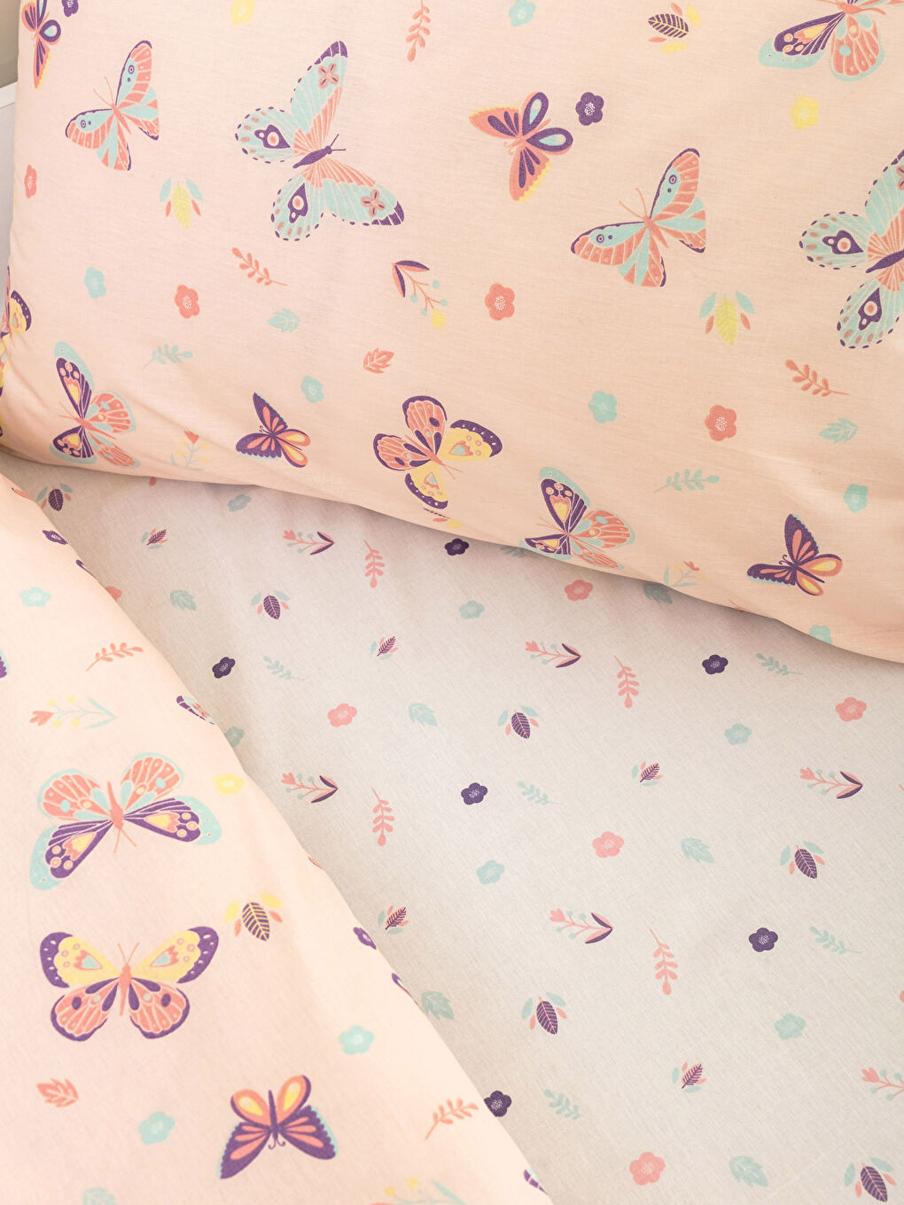 طقم أغطية لحاف للأطفال بنقشة الفراشات-3