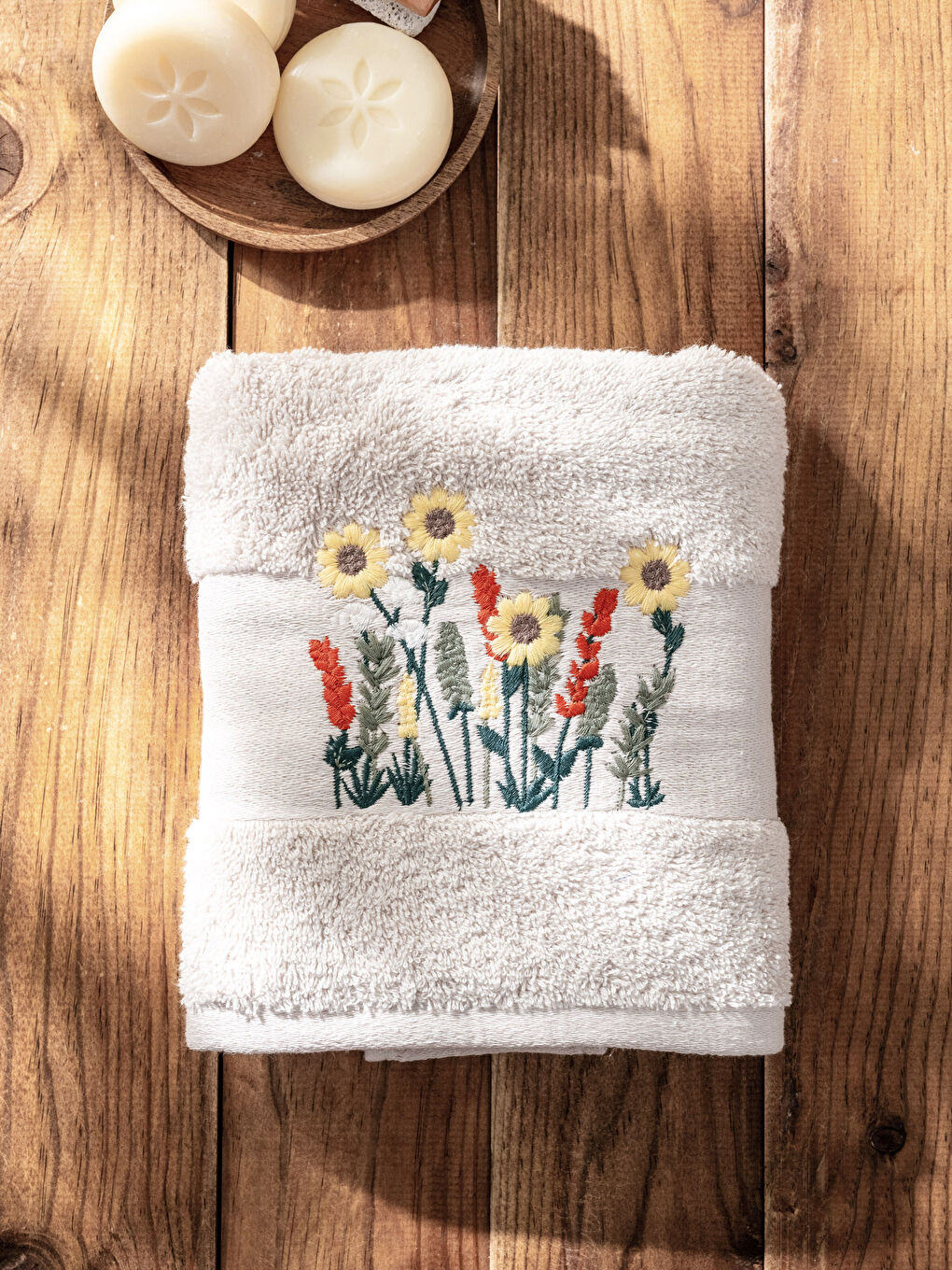 فوطة يد قطن مُزهرة مطرزة مقاس 50x80 سم-2