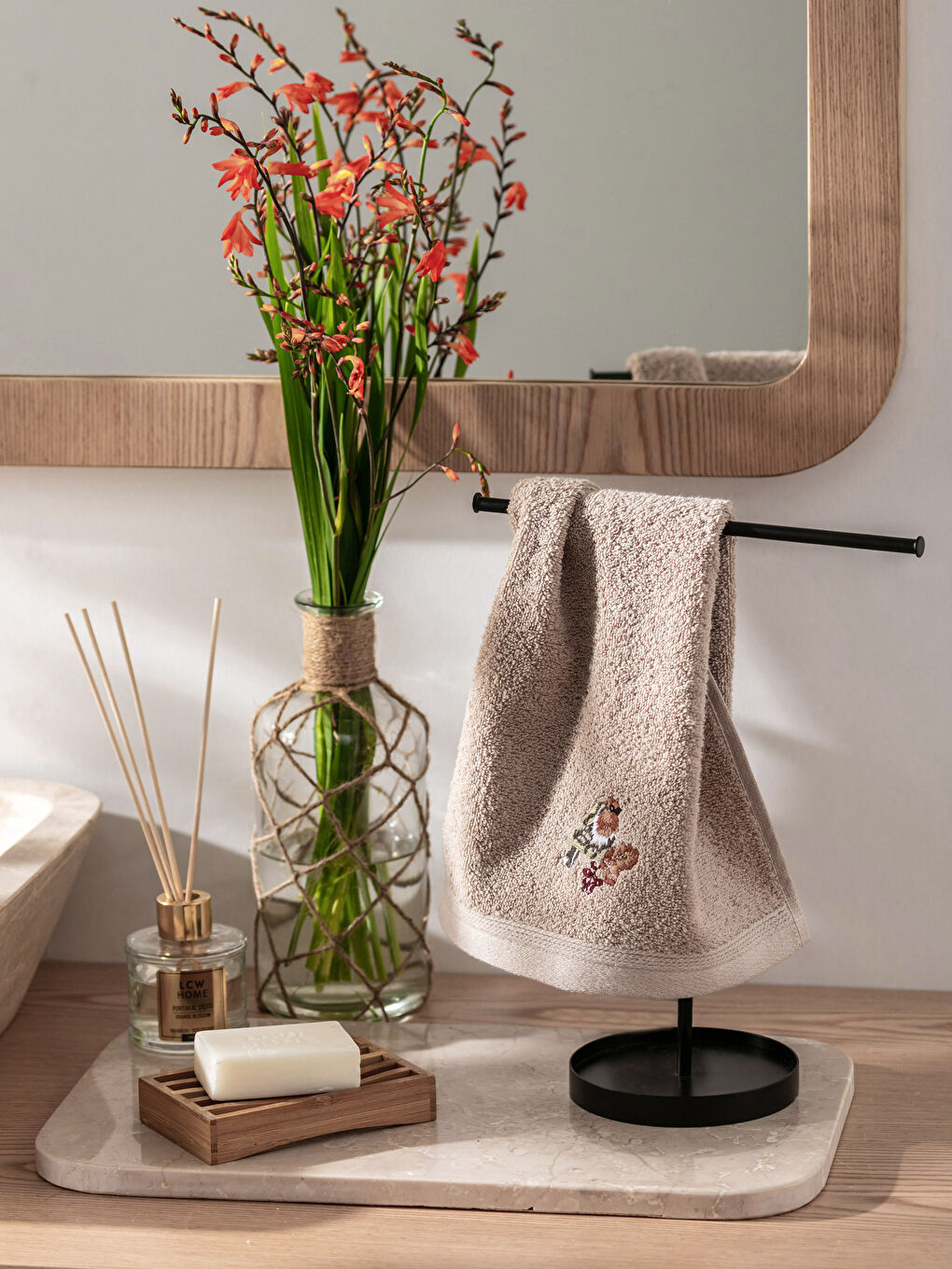 فوطة يد قطن مطرزة 30x50 سم