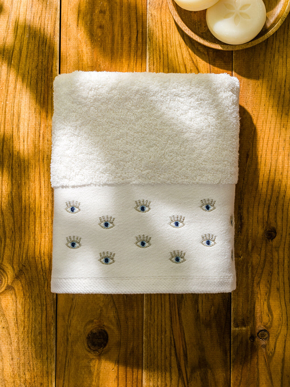 Ekru Pamuklu Nakışlı Yüz Havlusu 50x80 cm-2