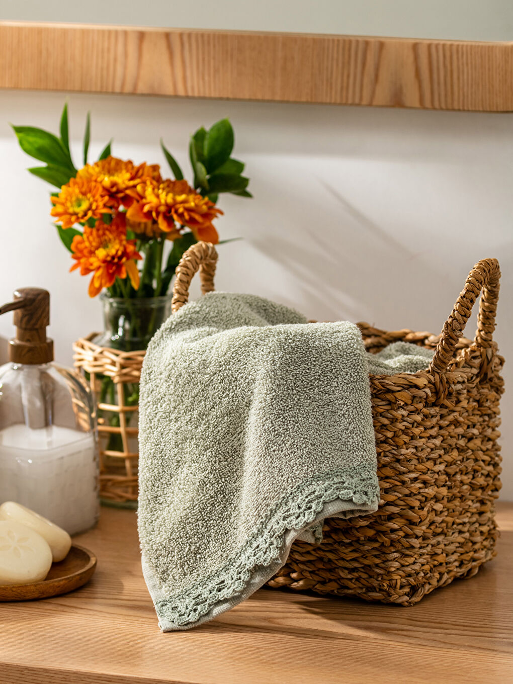 Lace Embroidered Face Towel 50x80 Cm