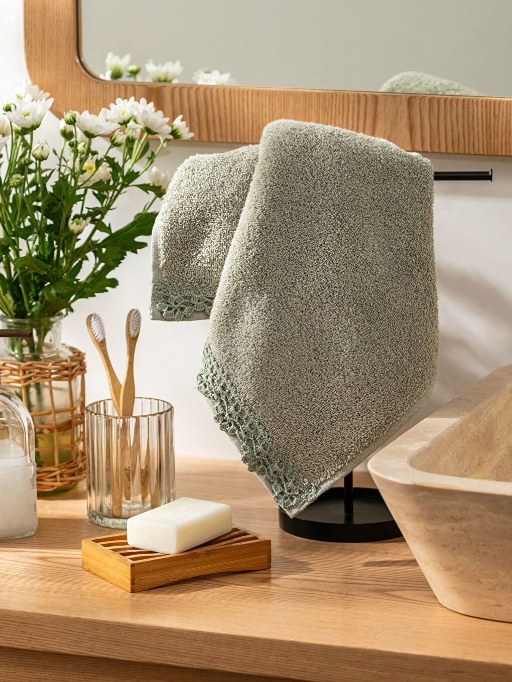 Lace Embroidered Face Towel 50x80 Cm-1