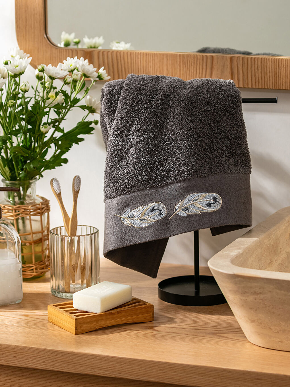 Embroidered Cotton Face Towel 50x80 cm