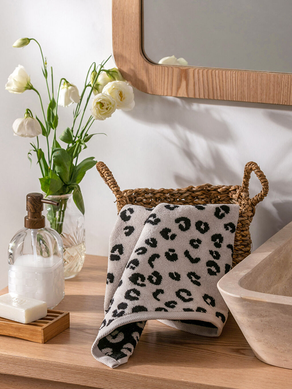 Patterned Cotton Face Towel 50x80 cm-1