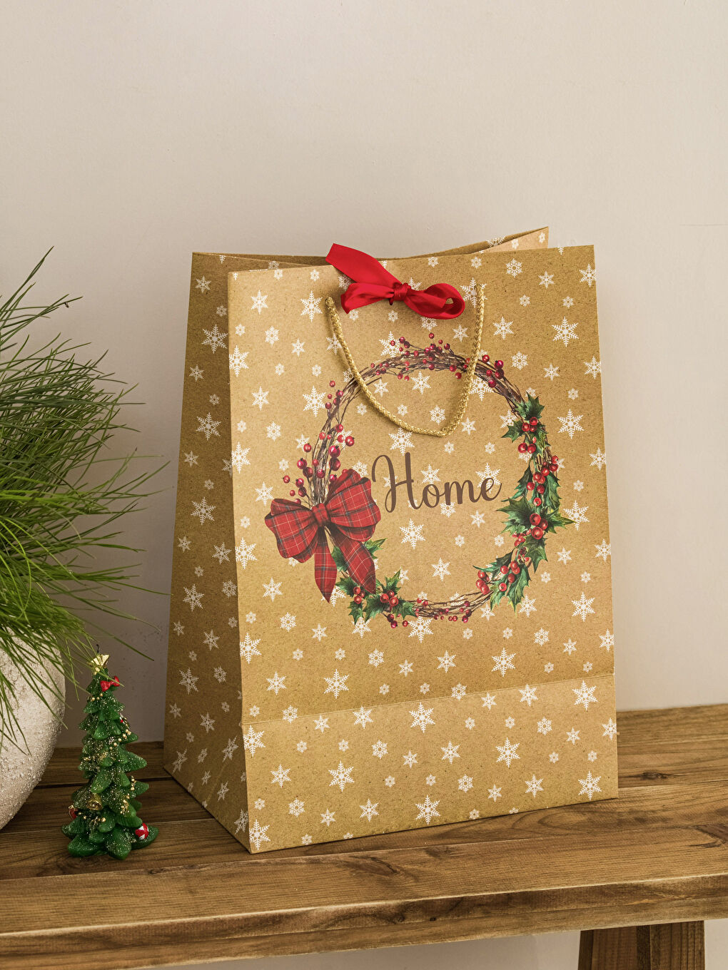 Karışık Yılbaşı Temalı Hediye Paketi