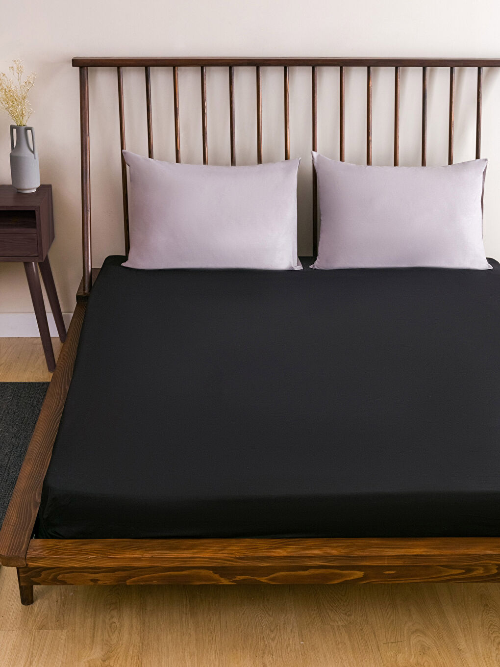 Siyah Düz Pamuklu Çift Kişilik Lastikli Çarşaf 160x200x30 cm