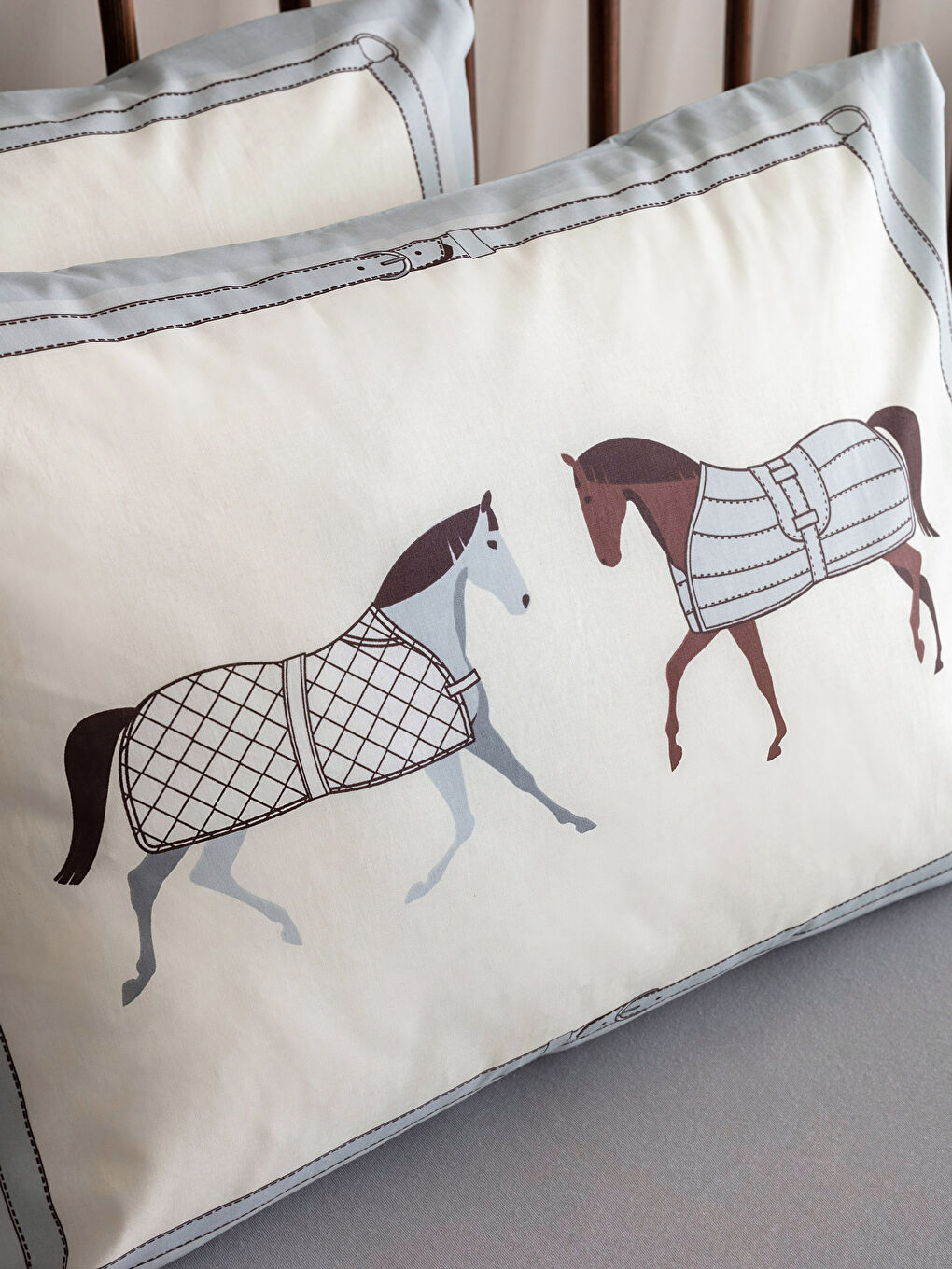 Karışık At Desenli Pamuklu Yastık Kılıfı 2'li 50x70 cm-2