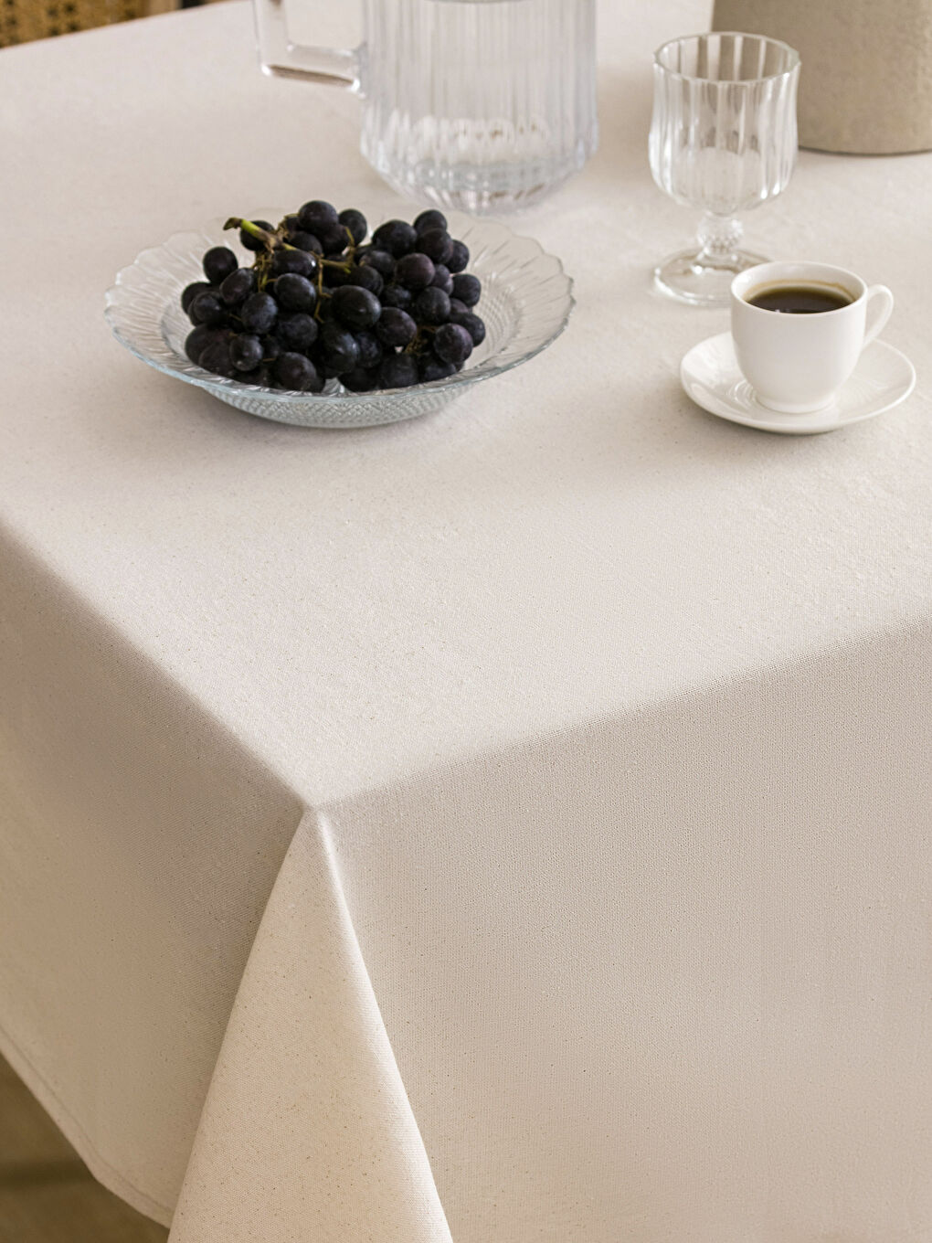 Tasseled Lace Detailed Table Cloth 150x200 Cm-3