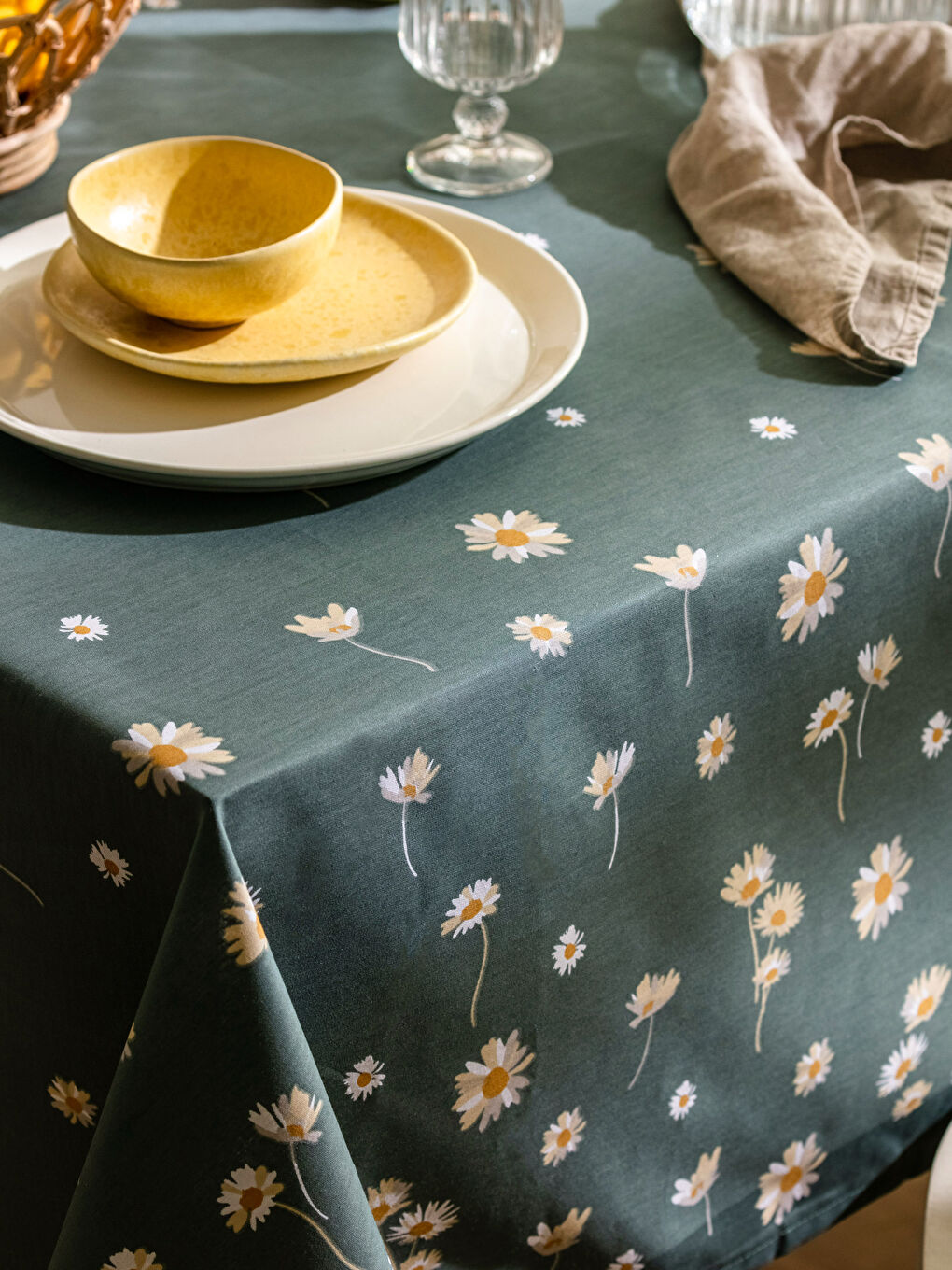 Karışık Baskılı Masa Örtüsü 150x220 cm-2