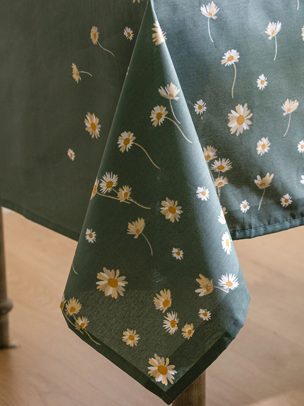 Karışık Baskılı Masa Örtüsü 150x220 cm-3