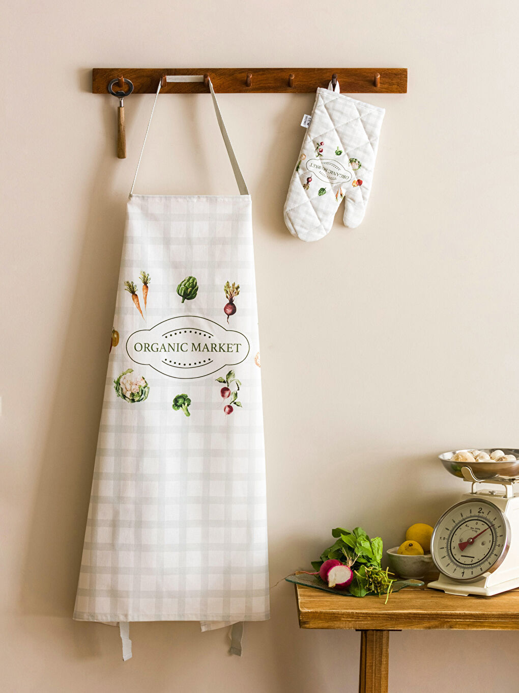 Karışık Baskılı Mutfak Önlüğü