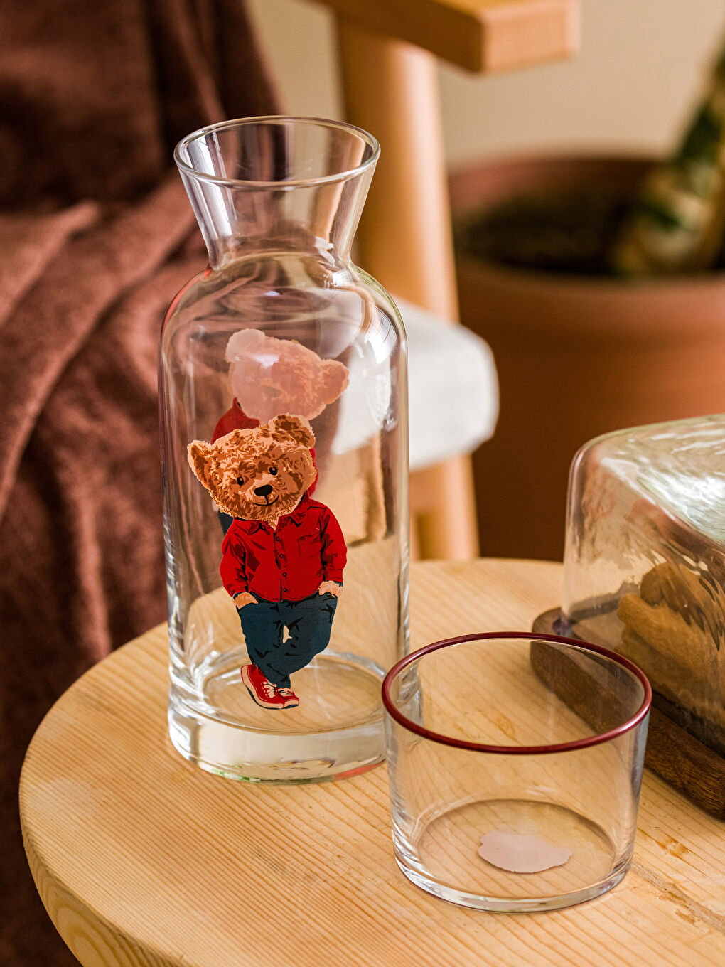 Karışık Bardak Kapaklı Cam Karaf Sürahi 700 ml-2