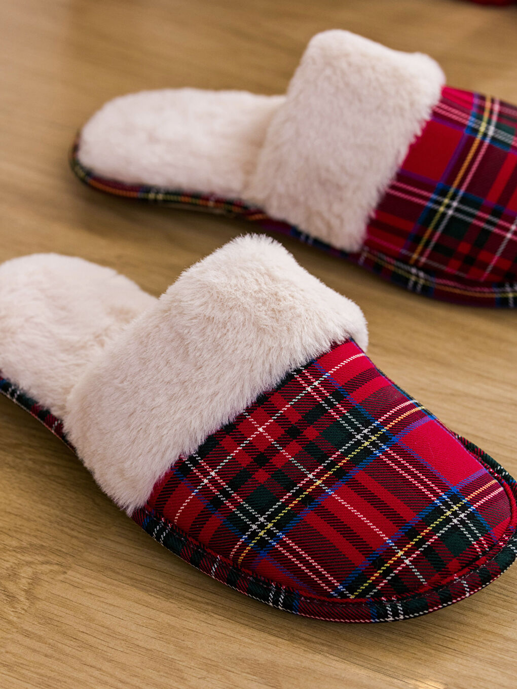 Plüsch Hausschuhe-2