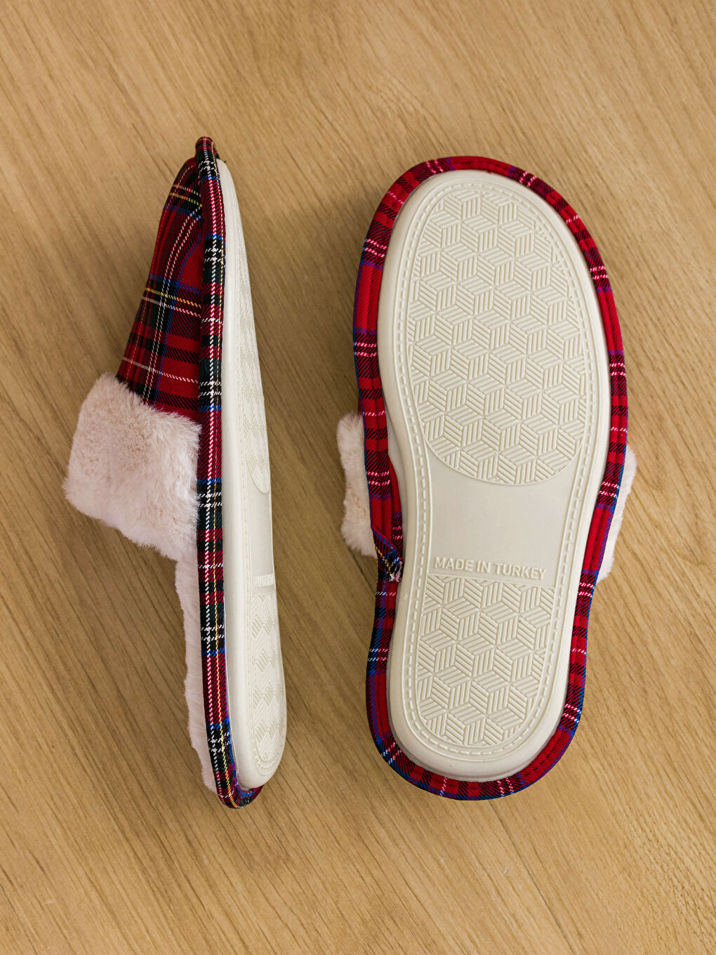 Plüsch Hausschuhe-3