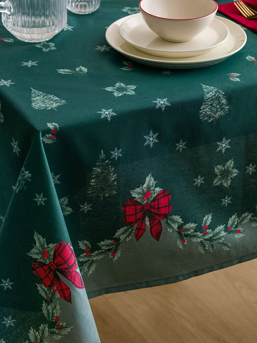 Yeşil Yılbaşı Temalı Masa Örtüsü 150x200 cm-2