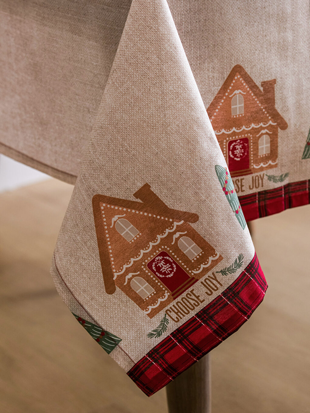 LCW HOME New Year Themed Table Cloth 150x200 Cm -W2H387Z8-F9C