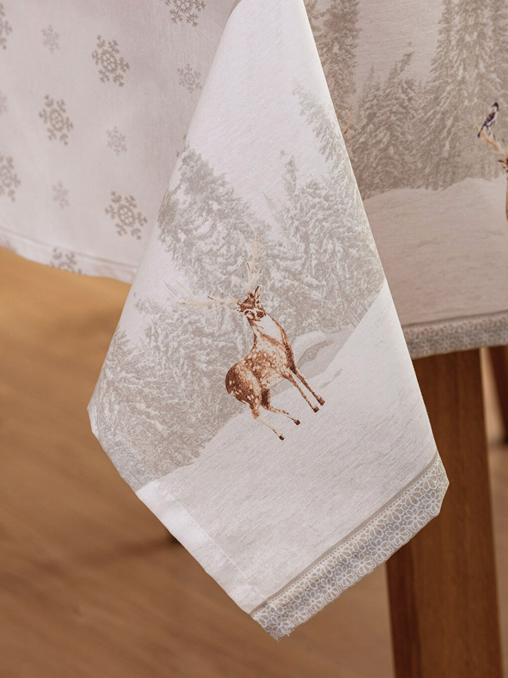 Patterned Tablecloth 150x200 cm-3