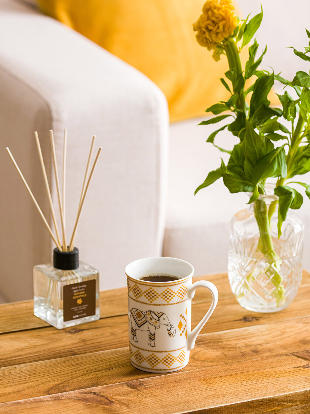 Karışık Fil Baskılı Porselen Kupa 270 ml