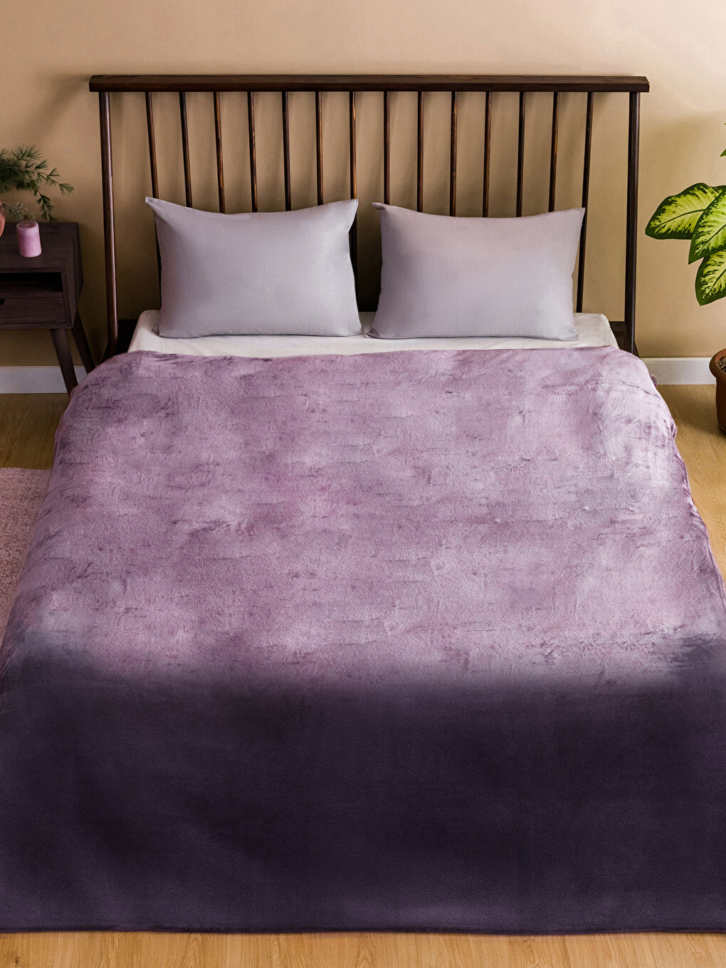 Plain Welsoft Double Blanket 200x220 cm-1