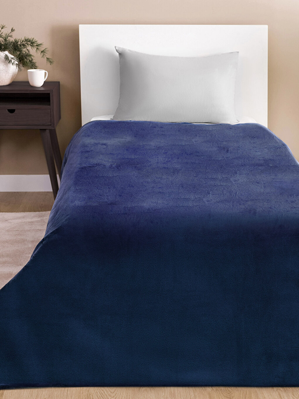 Lacivert Düz Wellsoft Tek Kişilik Battaniye 150x220 cm